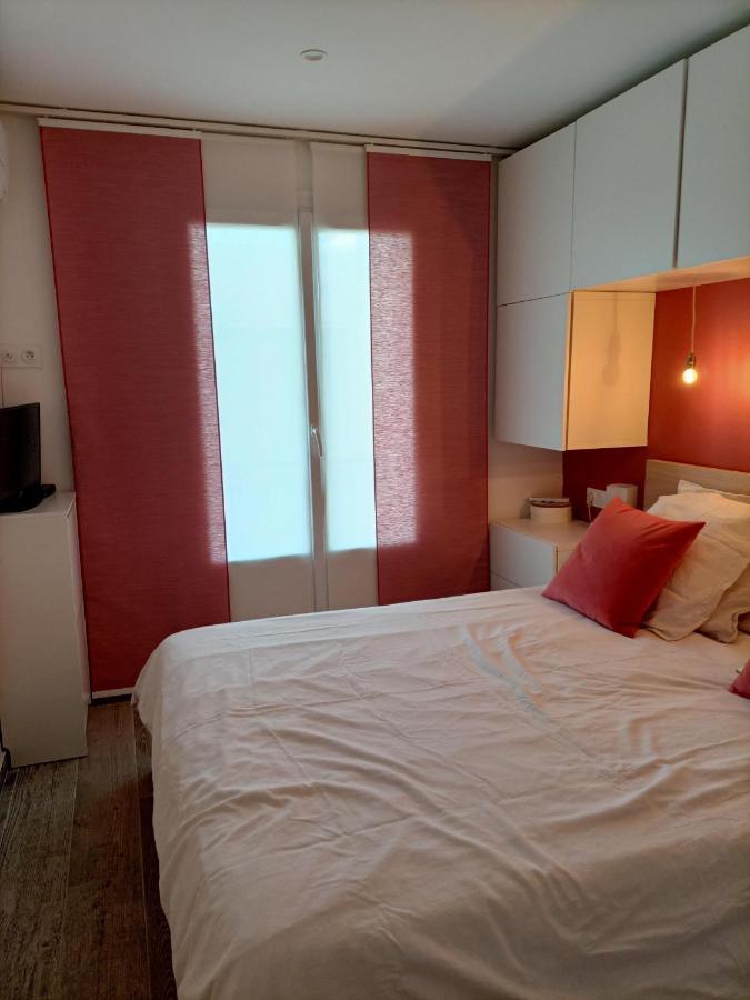 Appartement Proche Mer Avec Terrasse Et Jardin Privatif Hyères Extérieur photo