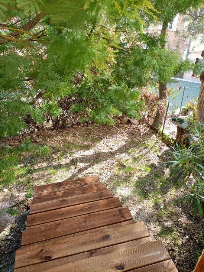Appartement Proche Mer Avec Terrasse Et Jardin Privatif Hyères Extérieur photo
