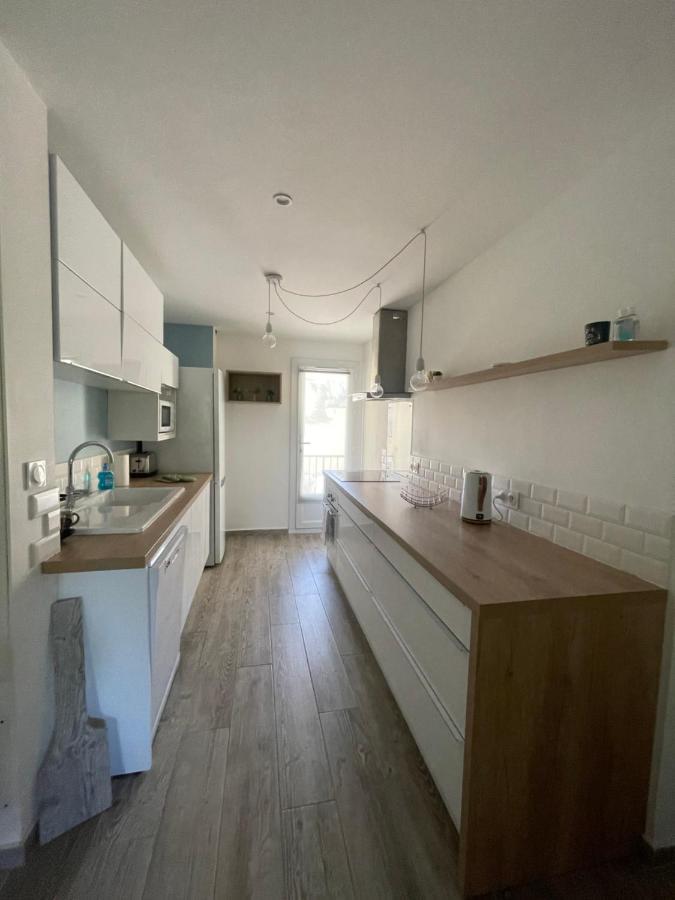 Appartement Proche Mer Avec Terrasse Et Jardin Privatif Hyères Extérieur photo