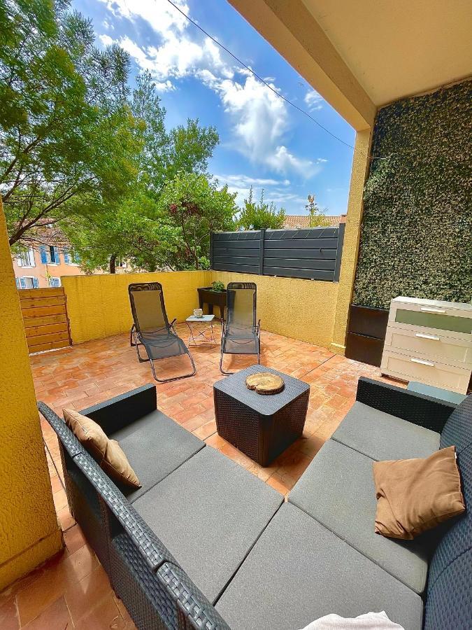Appartement Proche Mer Avec Terrasse Et Jardin Privatif Hyères Extérieur photo